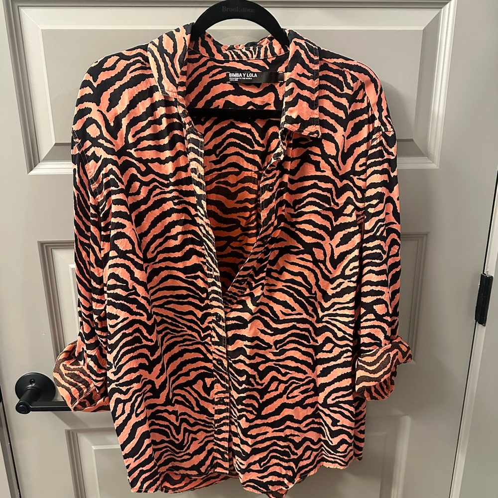 Urban Vibe Women's Zebra Print Blouse - Orange and Black